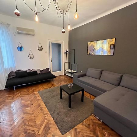 Two Bedroom Apartment Near Slavija Square Belgrade Luaran gambar