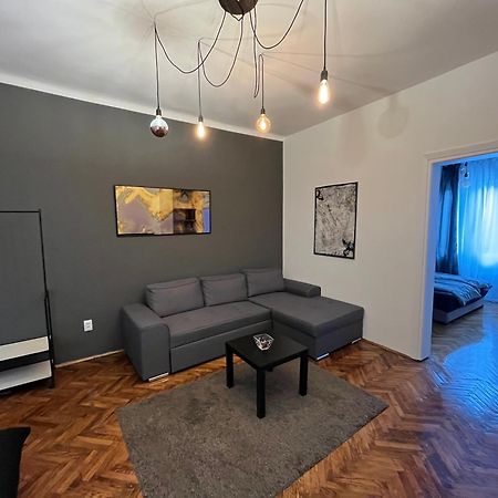 Two Bedroom Apartment Near Slavija Square Belgrade Luaran gambar