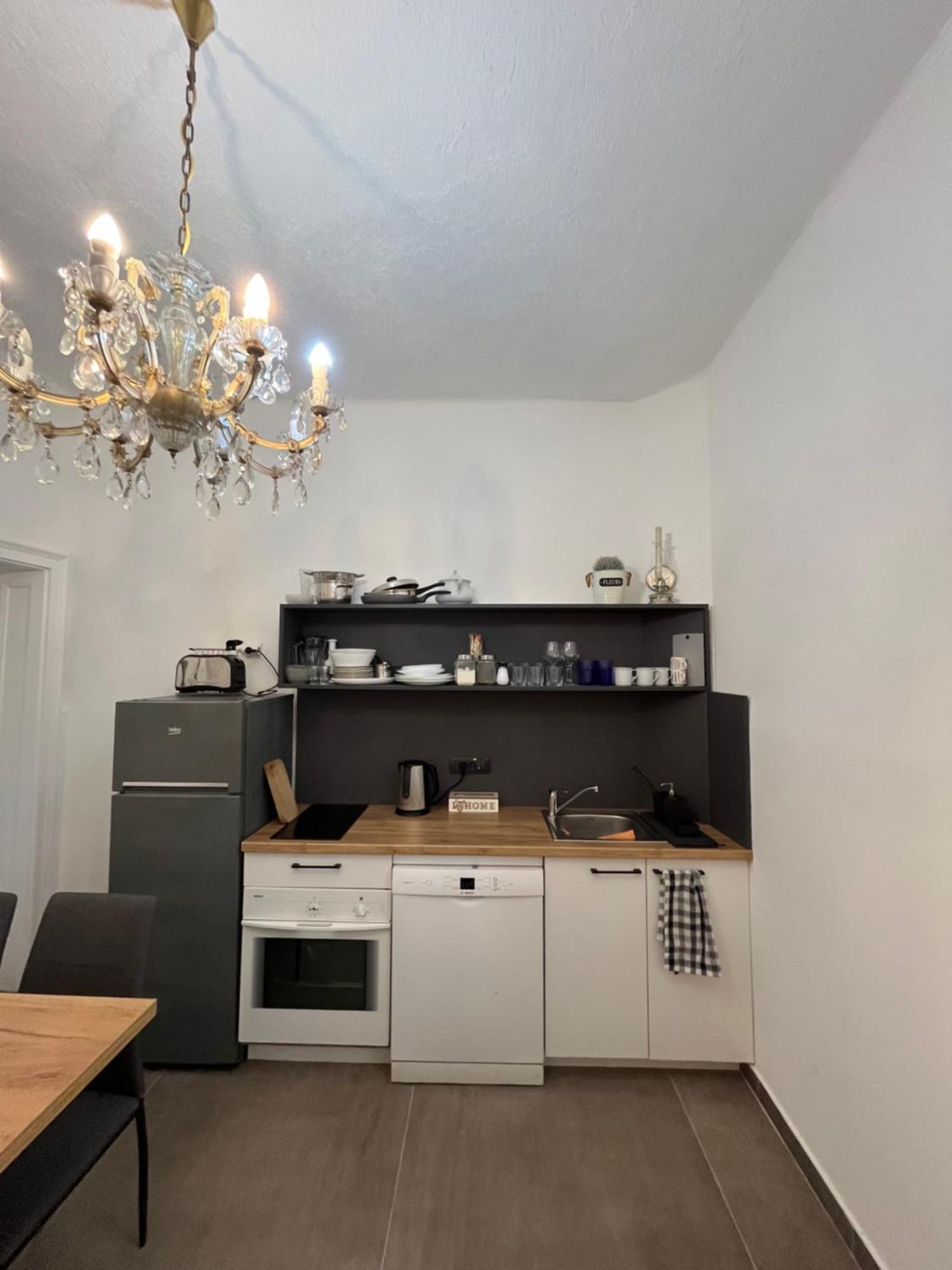 Two Bedroom Apartment Near Slavija Square Belgrade Luaran gambar